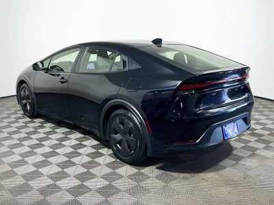 2025 Toyota Prius LE