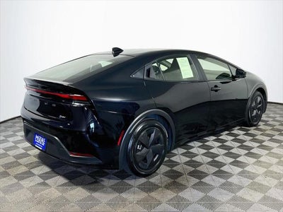 2025 Toyota Prius LE