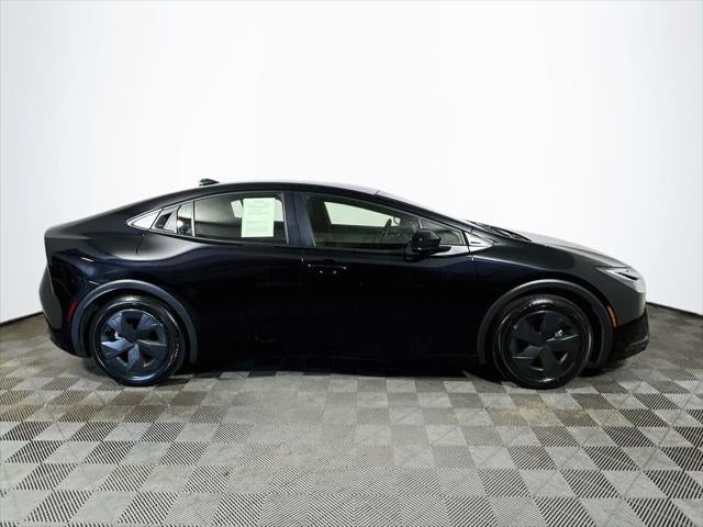 2025 Toyota Prius LE