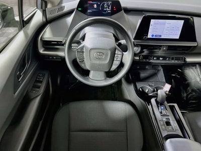 2025 Toyota Prius LE