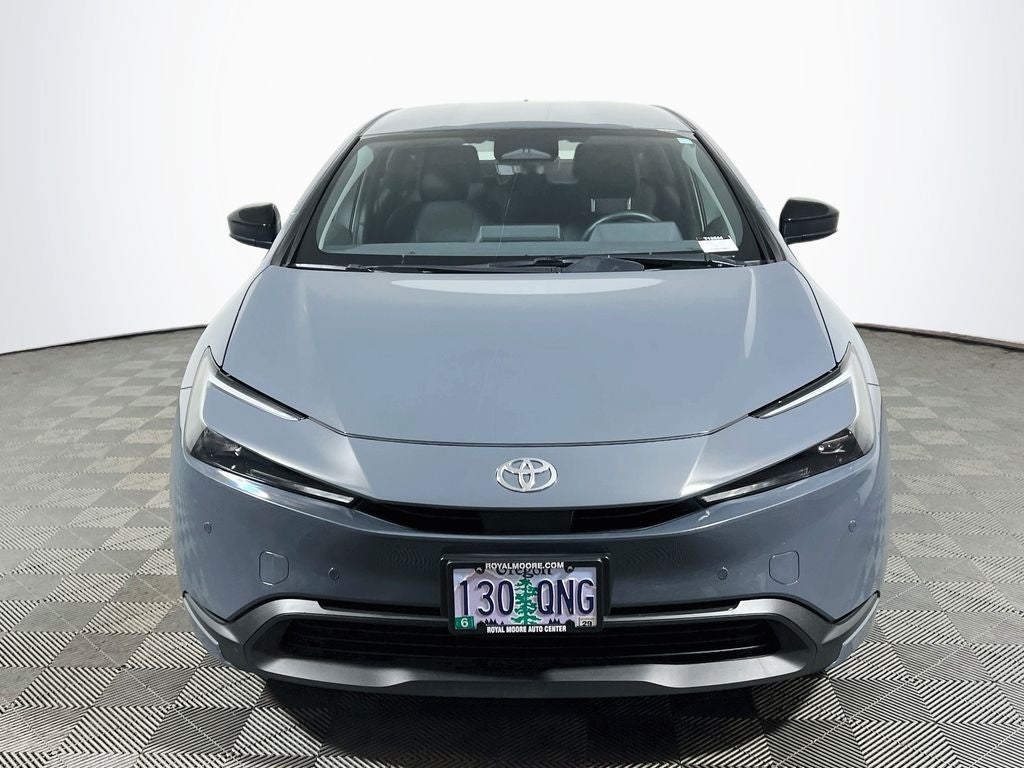 2025 Toyota Prius LE