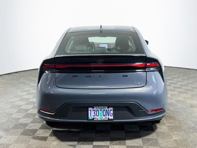 2025 Toyota Prius LE