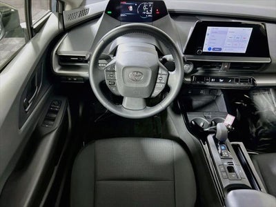 2025 Toyota Prius LE