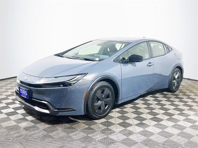 2024 Toyota Prius LE