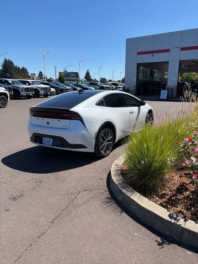 2024 Toyota Prius XLE