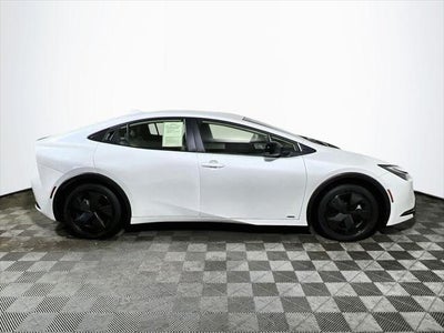 2024 Toyota Prius LE