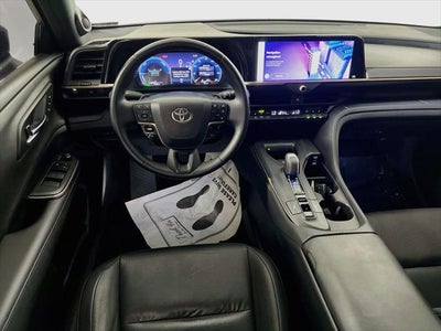 2023 Toyota Crown Platinum