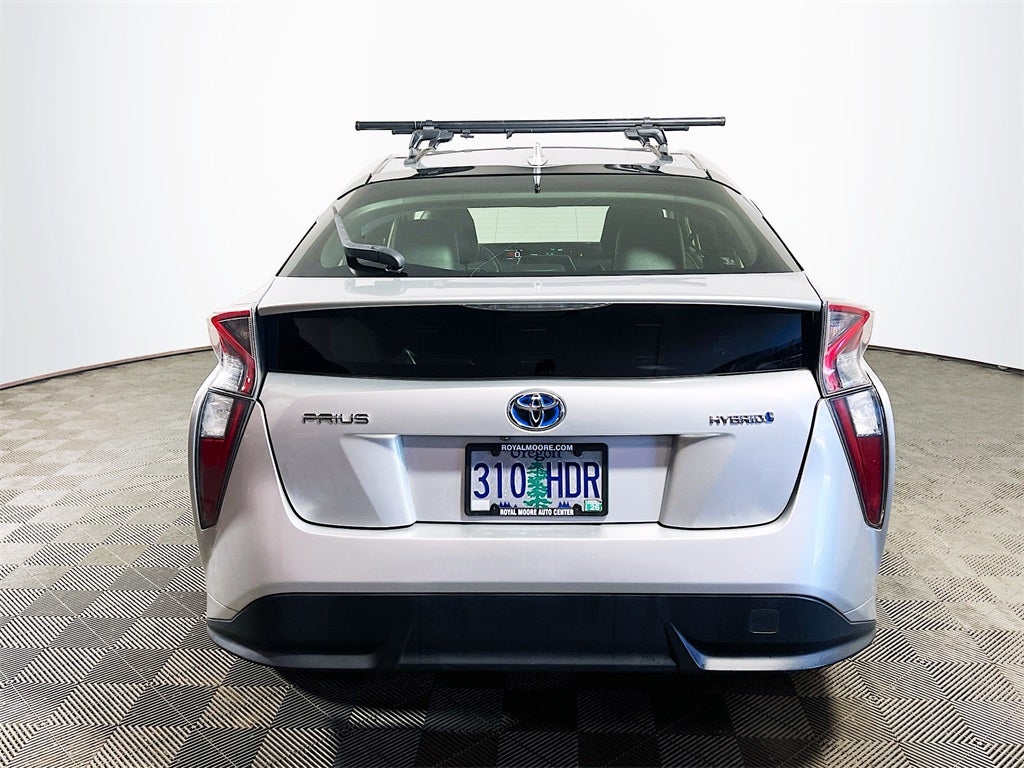 2016 Toyota Prius Three Touring