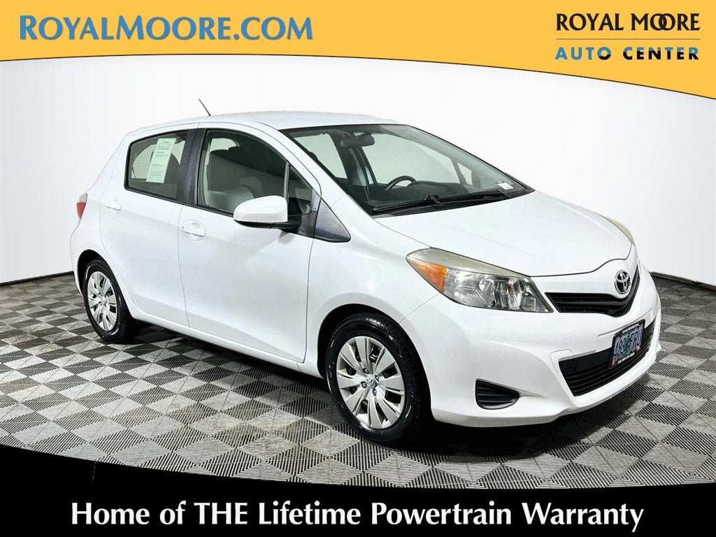 2012 Toyota Yaris LE
