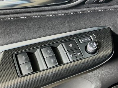 2023 Toyota Venza XLE