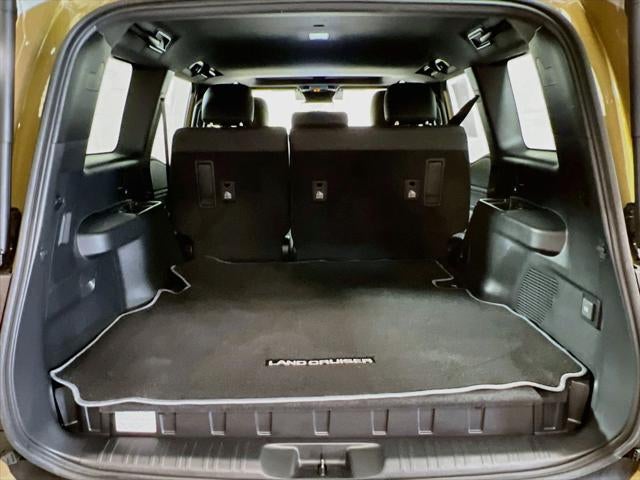 2026 Toyota Land Cruiser Base