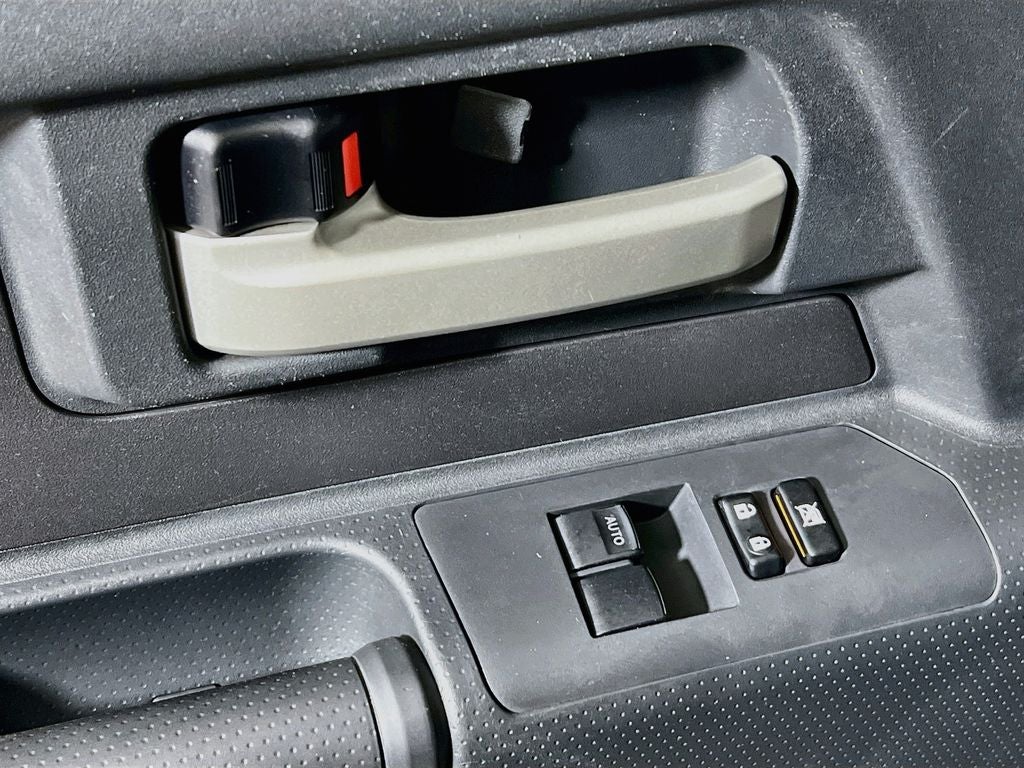 2014 Toyota FJ Cruiser Base