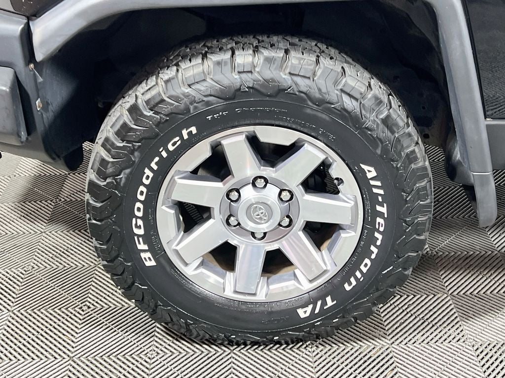 2014 Toyota FJ Cruiser Base
