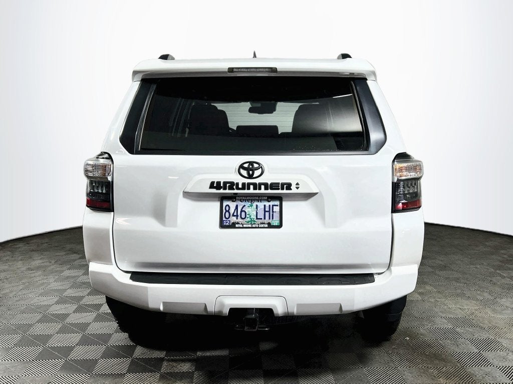 2024 Toyota 4Runner SR5