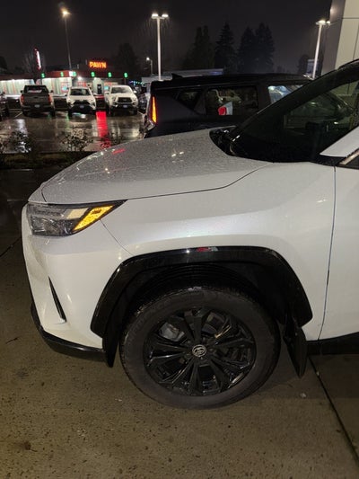 2023 Toyota RAV4 Hybrid SE