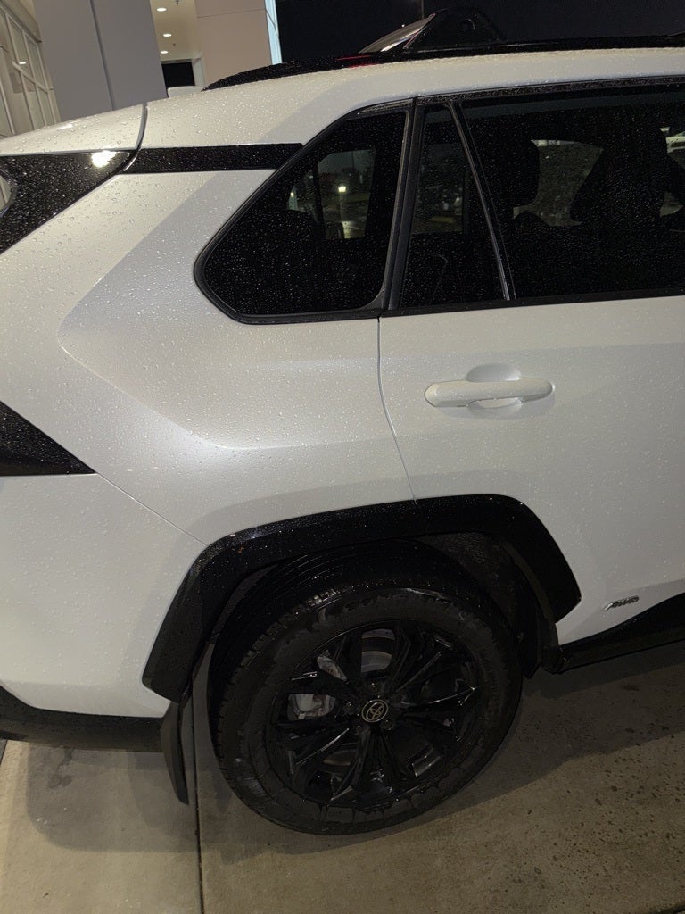 2023 Toyota RAV4 Hybrid SE