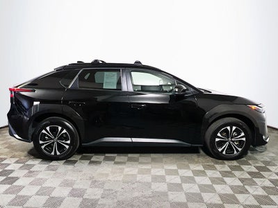 2025 Toyota bZ4X XLE