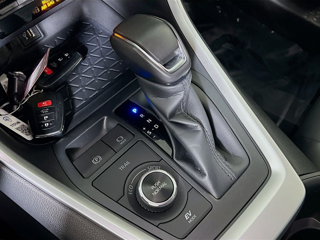 2025 Toyota RAV4 Hybrid XLE Premium