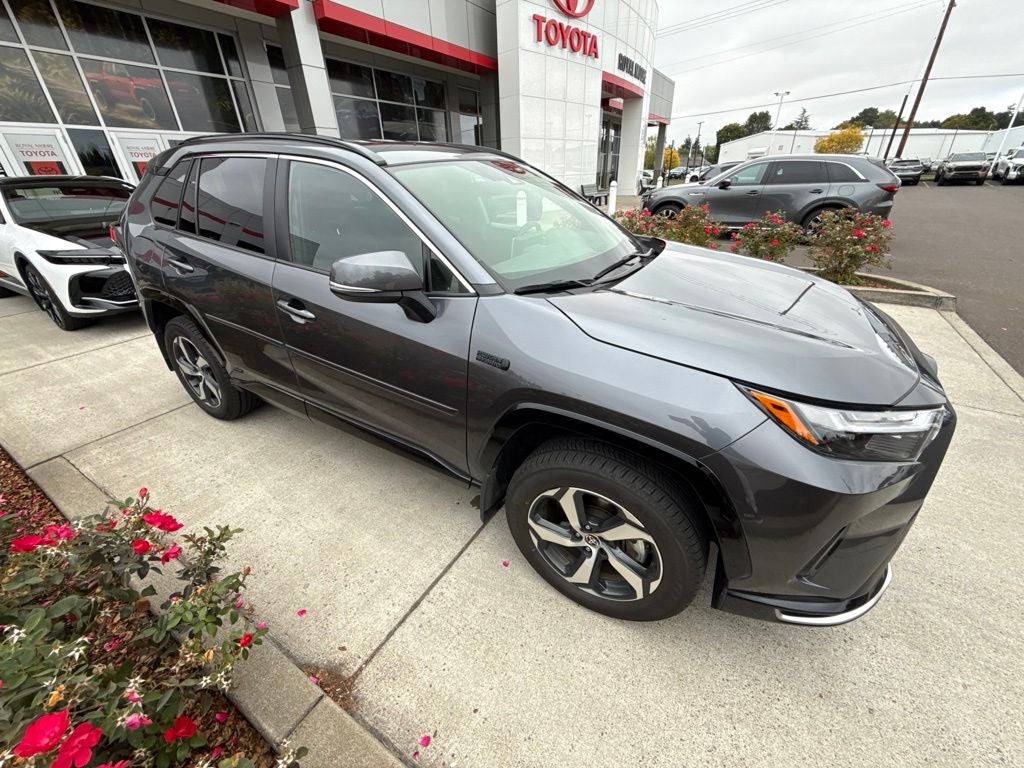 2024 Toyota RAV4 Prime SE