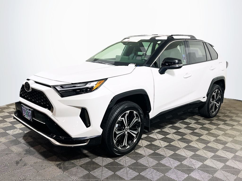 2025 Toyota RAV4 Plug-In Hybrid XSE