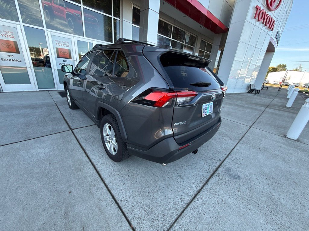 2020 Toyota RAV4 Hybrid LE