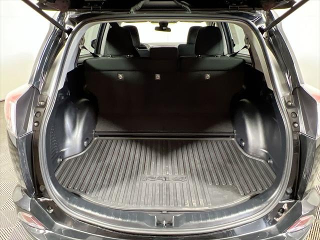 2018 Toyota RAV4 Hybrid LE