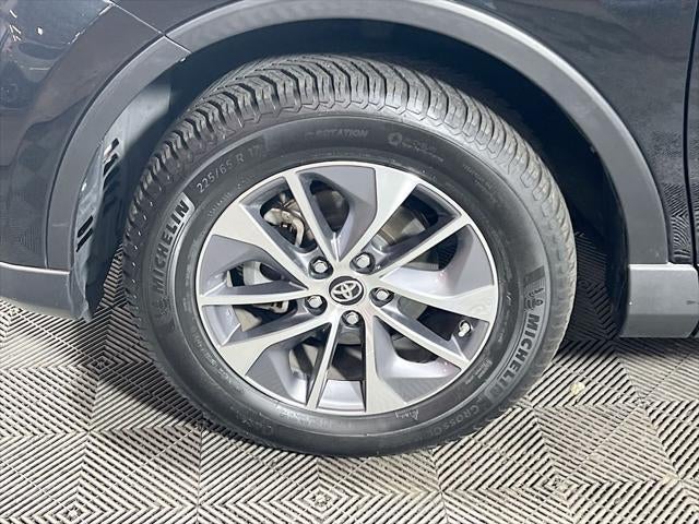2018 Toyota RAV4 Hybrid LE