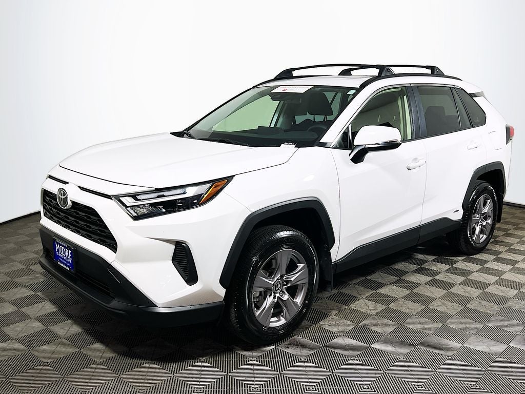 2025 Toyota RAV4 Hybrid XLE