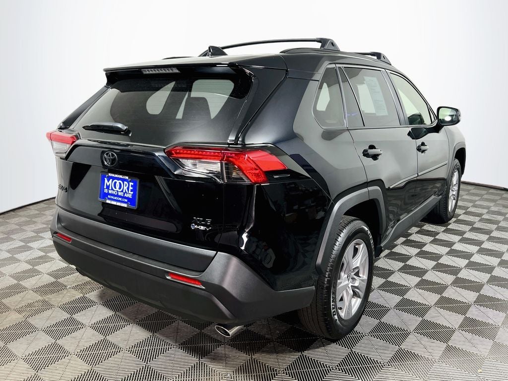 2025 Toyota RAV4 Hybrid XLE