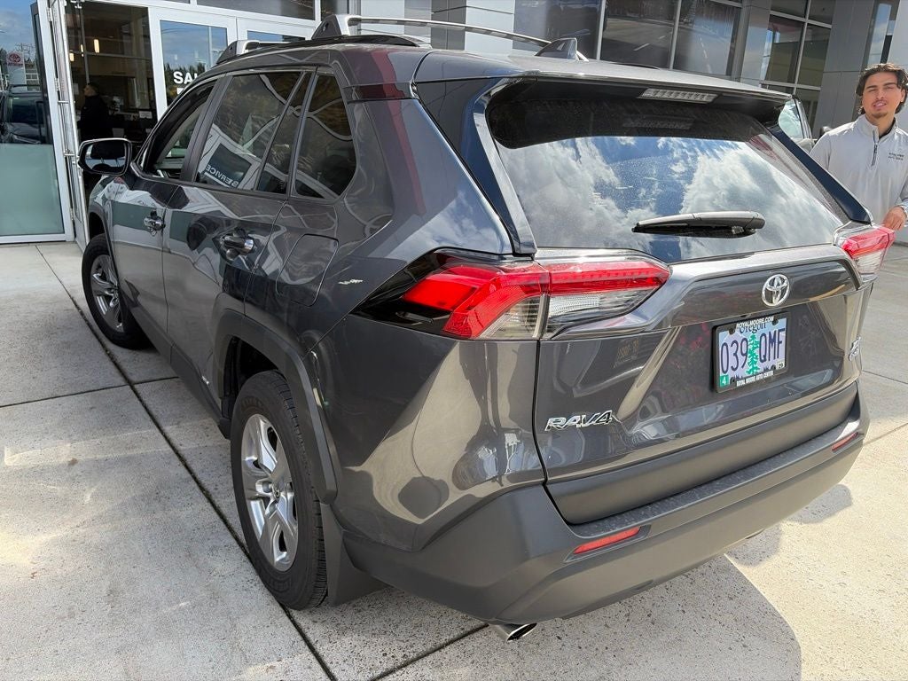 2025 Toyota RAV4 Hybrid XLE