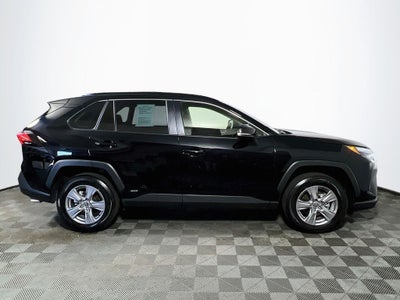 2025 Toyota RAV4 Hybrid XLE