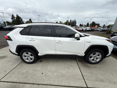 2021 Toyota RAV4 Hybrid XLE