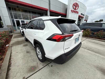 2021 Toyota RAV4 Hybrid XLE