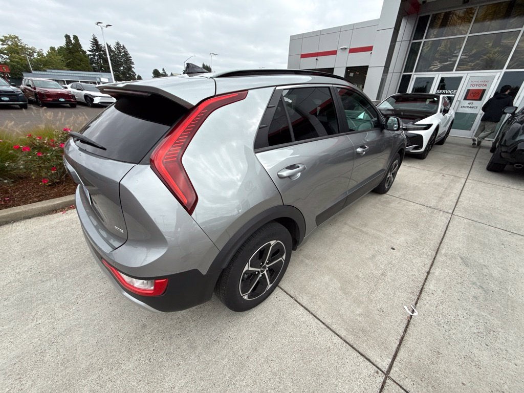 2023 Kia Niro EX