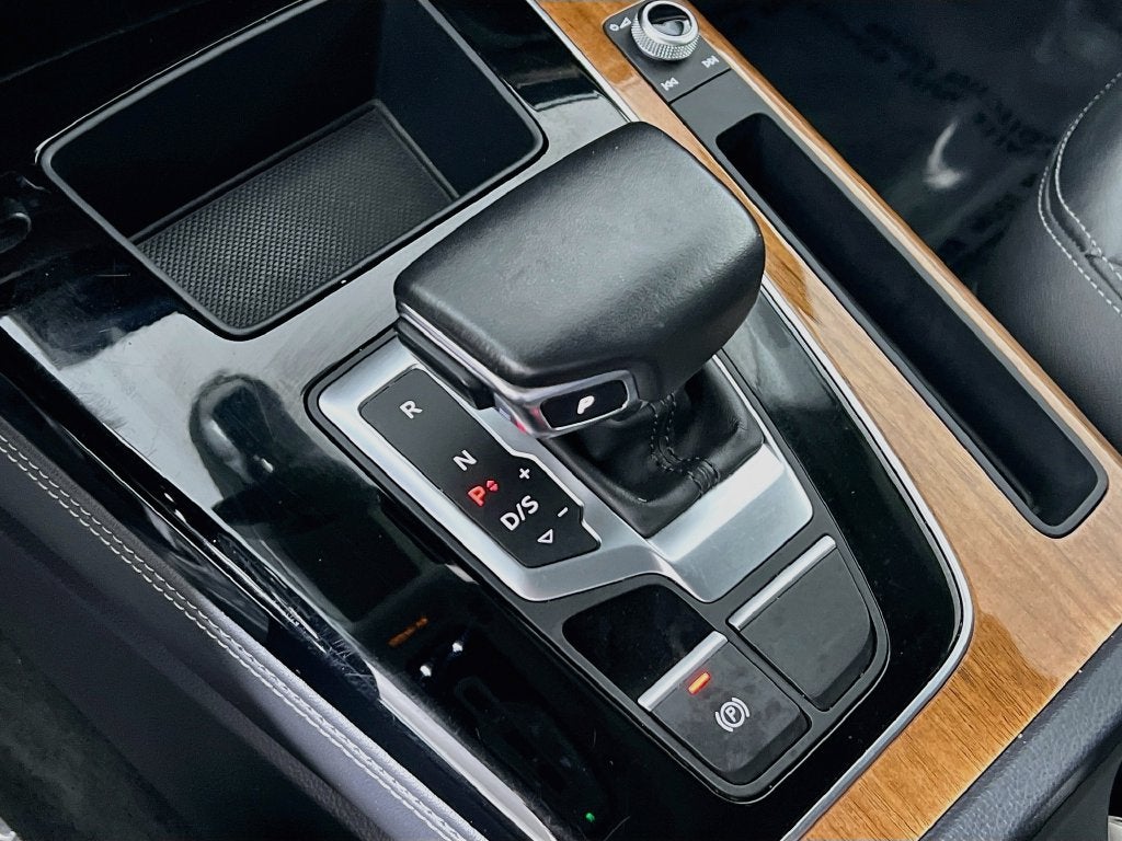 2023 Audi Q5 45 S line Premium quattro
