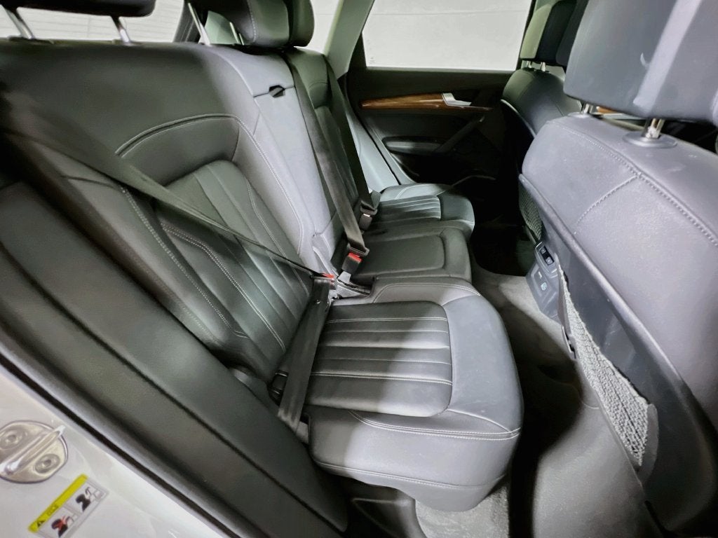 2023 Audi Q5 45 S line Premium quattro