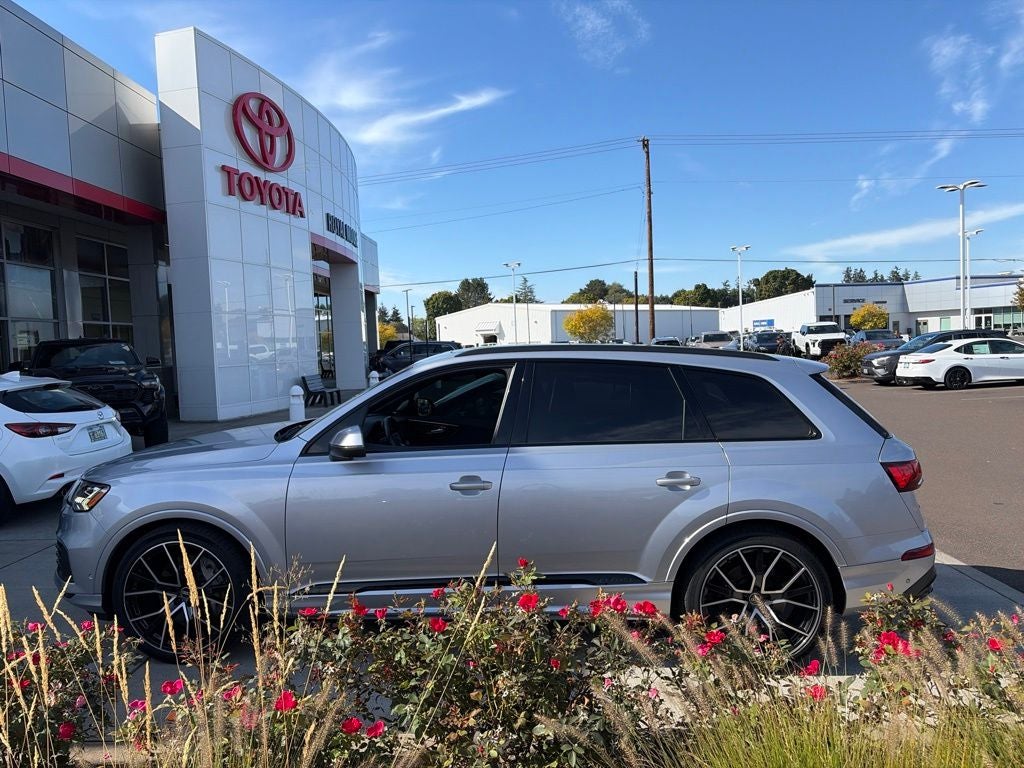 2021 Audi Q7 55 Prestige quattro