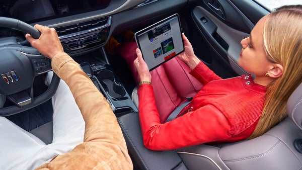 Royal Moore Buick GMC in Hillsboro OR